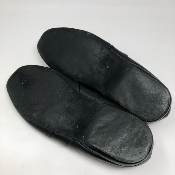 Vermont County Store Classic Men’s Leather Slippers - Picture 12 of 12